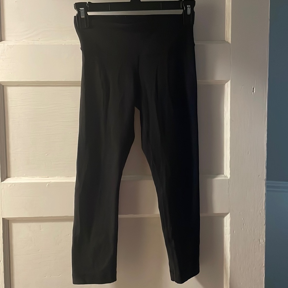 Black Lululemon Crop Leggings